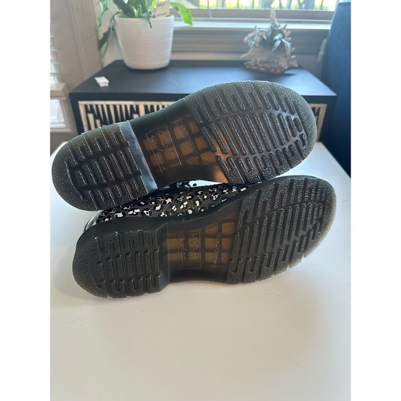 Dr. Martens NWOT 1460 Women's Gray Leopard Print Lace Up Boots Sz. US 8 - Picture 5 of 6